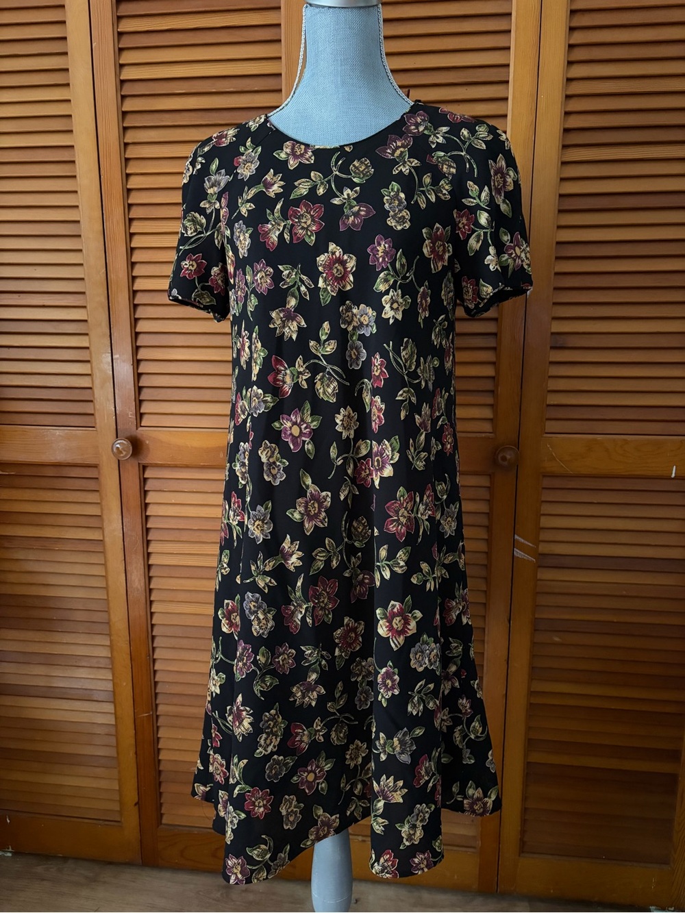 Liz Claiborne Vintage 90s Dark All Over Floral Maximalism Black A-Line Dress